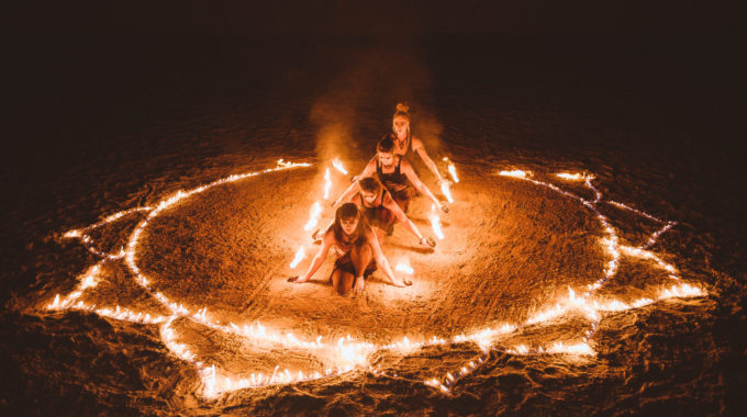 Feuerspektakel Flammentanz Feuershow Feuerperformance